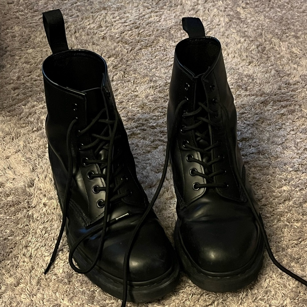 Dr Martens 1460 Mono Smooth Leather Lace Up Boots US11